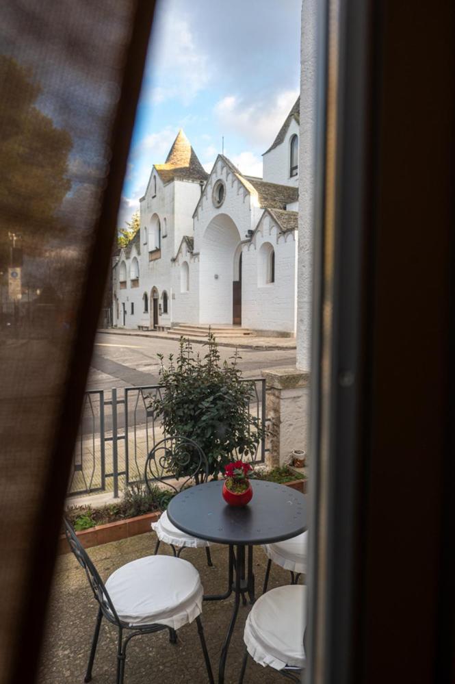 Dea Luxury Casa Vacanze- Zona Chiesa A Trullo - Alberobello Exterior photo