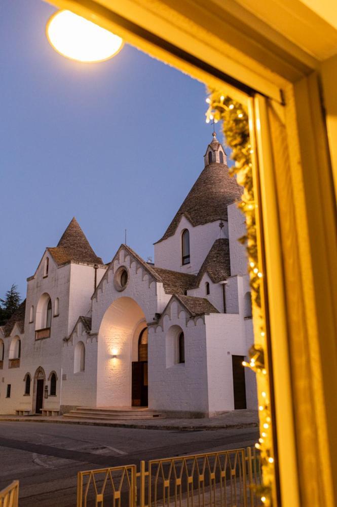 Dea Luxury Casa Vacanze- Zona Chiesa A Trullo - Alberobello Exterior photo