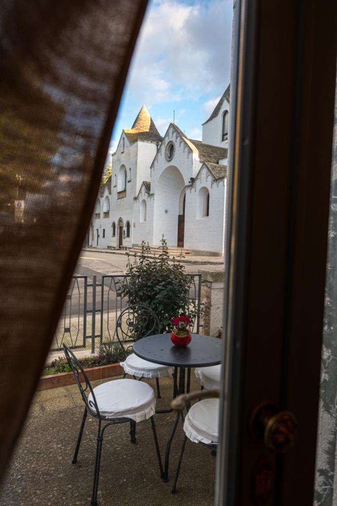 Dea Luxury Casa Vacanze- Zona Chiesa A Trullo - Alberobello Exterior photo