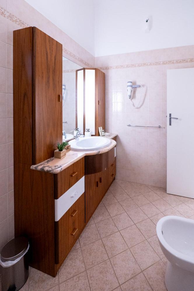 Dea Luxury Casa Vacanze- Zona Chiesa A Trullo - Alberobello Exterior photo